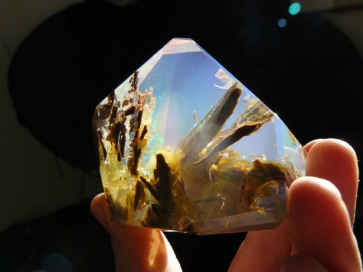 Opal butte crystal